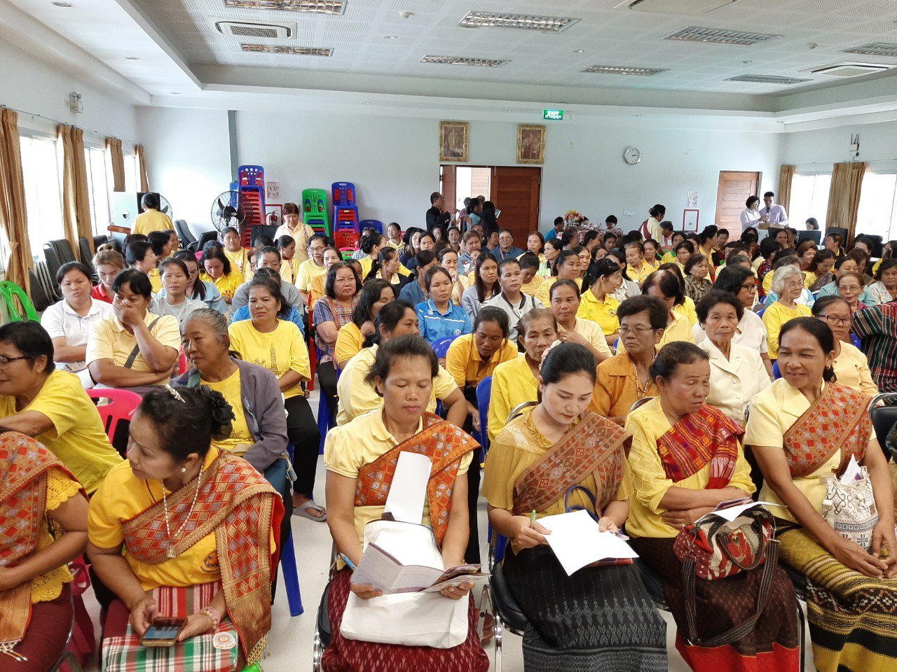 ดร.รุ่งโรจน์ อิฐรัตน์ ผอ.ศภ.7 กสอ. เปิดหลักสูตรฝึกอาชีพเสริมระยะสั้น อ.เขื่องใน