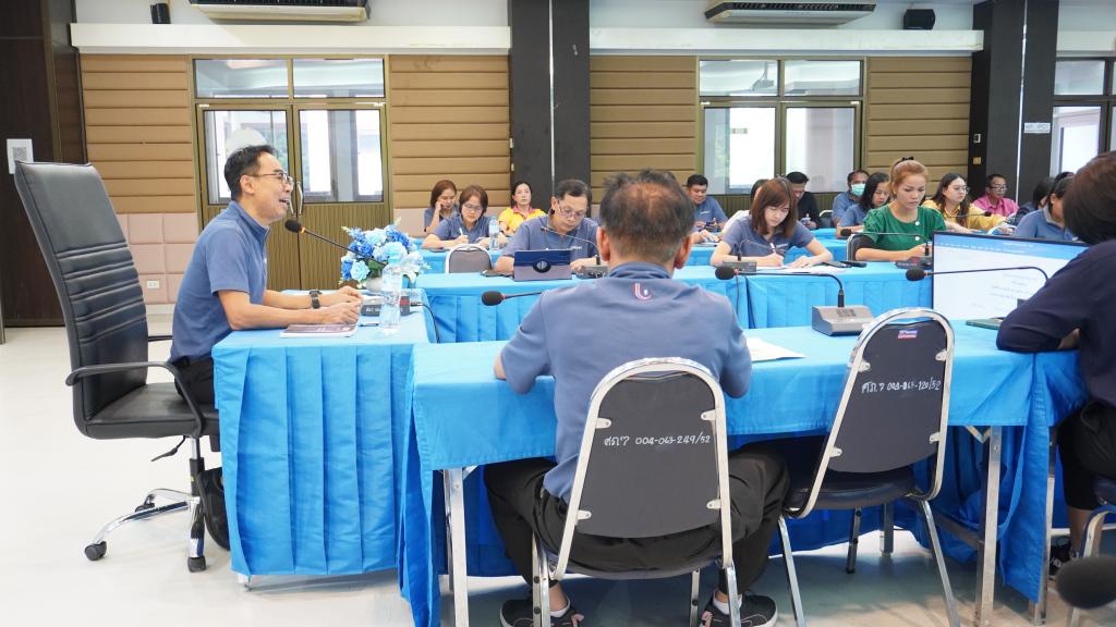DIPROM Center 7 ประชุมติดตามผลการดำเนินงานประจำเดือน พร้อมเชิดชูเกียรติ “บุคลากรแห่งปี” และ “กลุ่มงานดีมีคุณธรรม” ประจำปี 2568