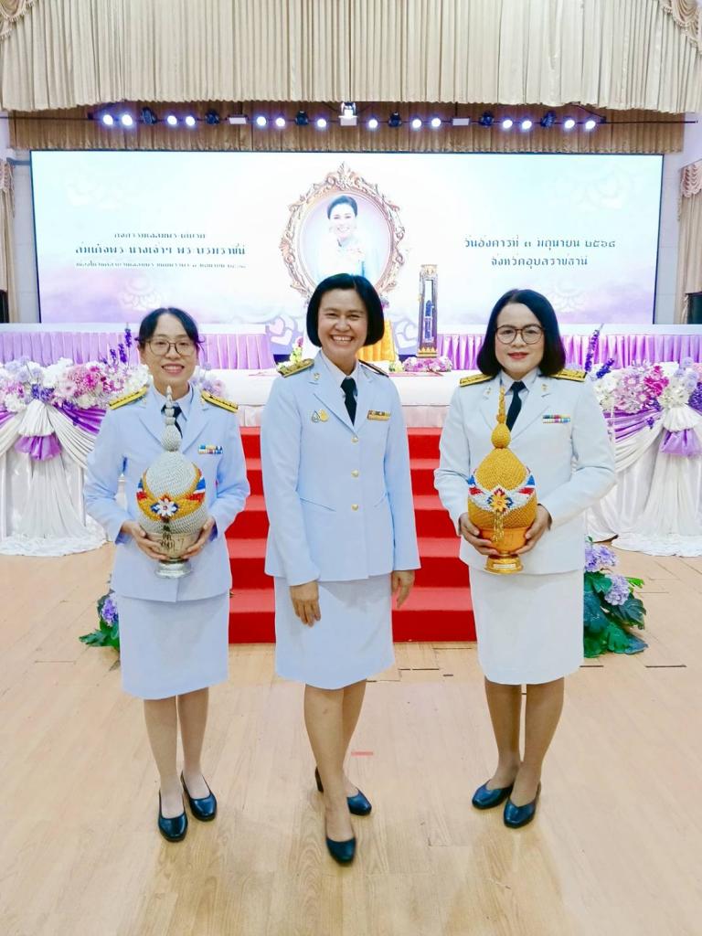 DIPROM Center 7 ร่วมพิธีถวายเครื่องราชสักการะและจุดเทียนชัยถวายพระพรชัยมงคล เนื่องในโอกาสวันเฉลิมพระชนมพรรษา  สมเด็จพระนางเจ้าสุทิดา พัชรสุธาพิมลลักษณ พระบรมราชินี