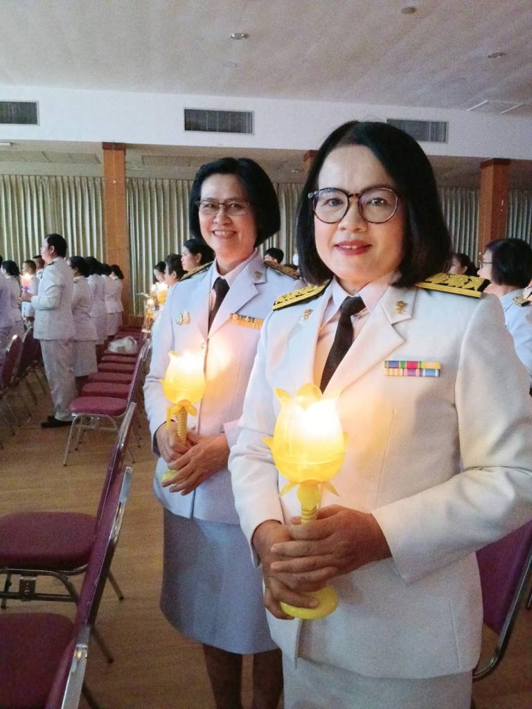 DIPROM Center 7 ร่วมพิธีถวายเครื่องราชสักการะและจุดเทียนชัยถวายพระพรชัยมงคล เนื่องในโอกาสวันเฉลิมพระชนมพรรษา  สมเด็จพระนางเจ้าสุทิดา พัชรสุธาพิมลลักษณ พระบรมราชินี