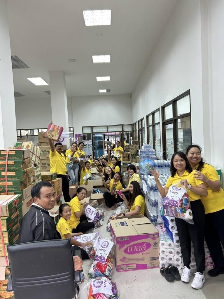 "ศูนย์อุตสาหกรรมรวมใจ" ร่วมส่งมอบถุงยังชีพ ช่วยเหลือผู้ประสบภัยจากเหตุการณ์ชายแดนไทย–กัมพูชา