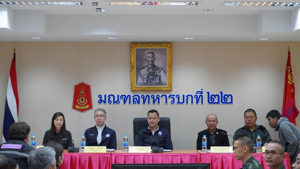 DIPROM Center 7 ให้การต้อนรับ รมว.อุตสาหกรรมลงพื้นที่อุบลราชธานี ติดตามสถานการณ์ชายแดน–ส่งมอบถุงยังชีพช่วยกำลังพล พร้อมรับฟังปัญหาเศรษฐกิจผู้ประกอบการในพื้นที่