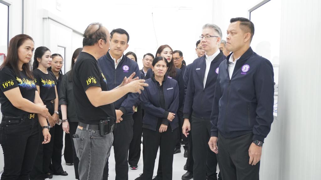 DIPROM Center 7 ให้การต้อนรับ รมว.อุตสาหกรรมลงพื้นที่อุบลราชธานี ติดตามสถานการณ์ชายแดน–ส่งมอบถุงยังชีพช่วยกำลังพล พร้อมรับฟังปัญหาเศรษฐกิจผู้ประกอบการในพื้นที่