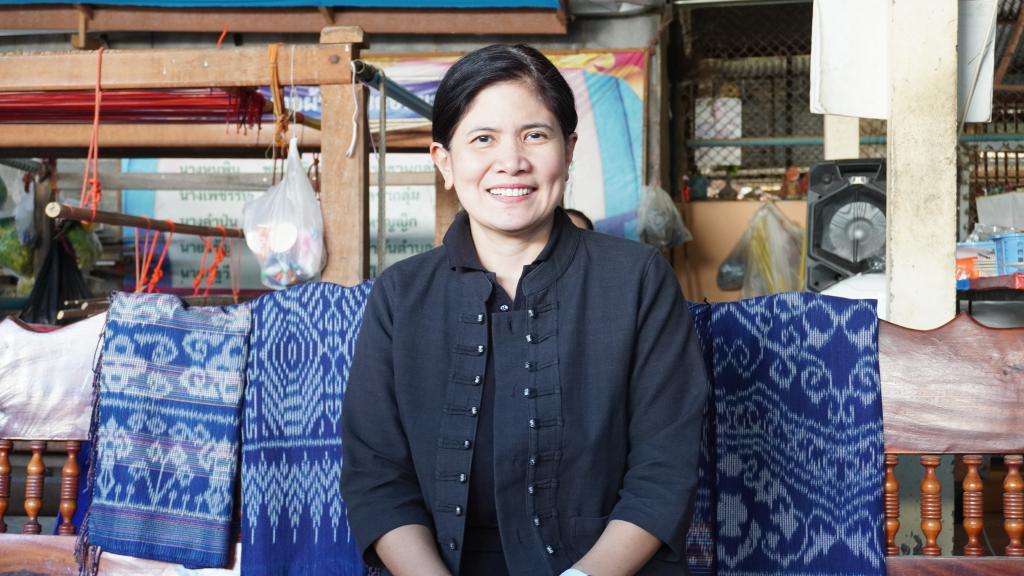 DIPROM Center 7 เดินหน้าพัฒนาผลิตภัณฑ์ชุมชน จัดกิจกรรมอบรมเทคนิคออกแบบลายมัดหมี่–ทอผ้าไหมย้อมสีธรรมชาติ สร้างมูลค่าเพิ่มวิสาหกิจย่อยยโสธร