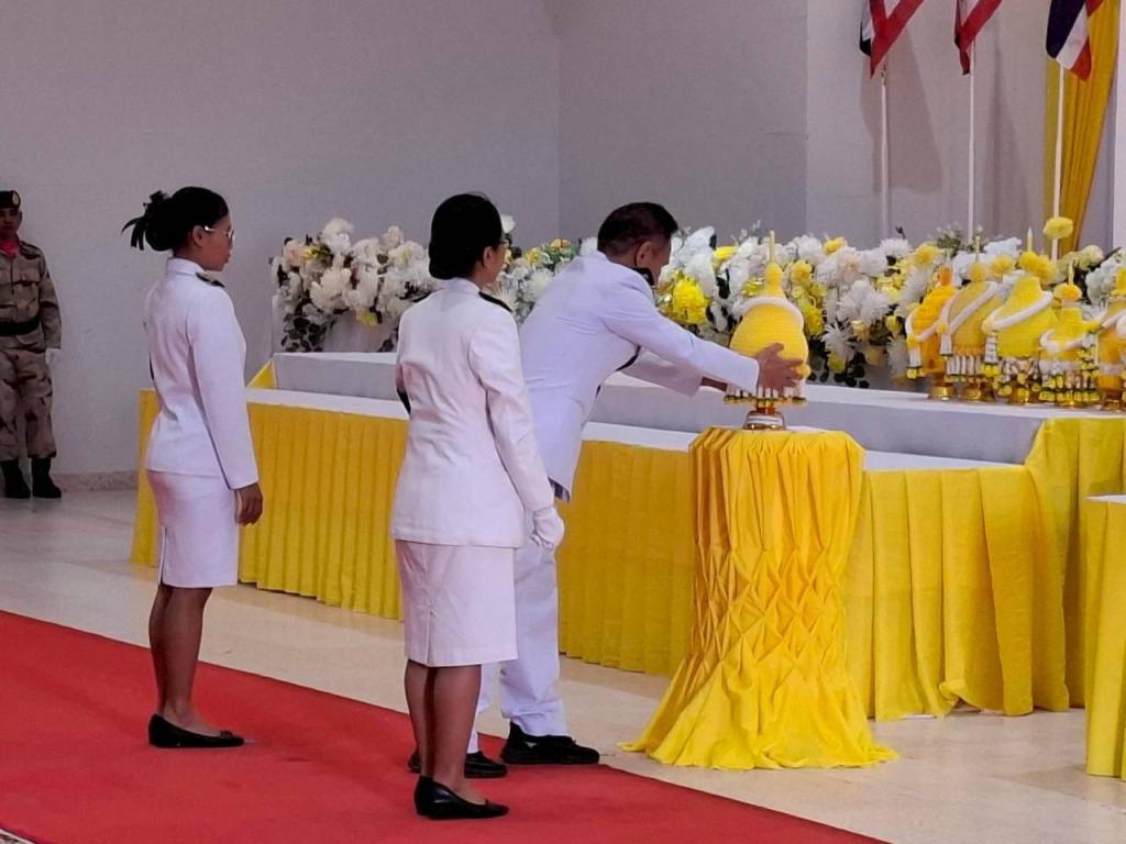 DIPROM Center 7 ร่วมพิธีน้อมรำลึกในหลวงรัชกาลที่ 9 เนื่องในวันชาติและวันพ่อแห่งชาติ 5 ธันวาคม 2568 ณ จังหวัดอุบลราชธานี