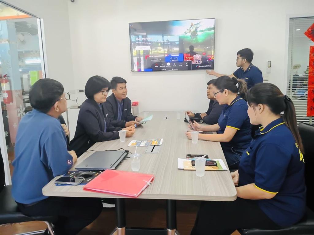 DIPROM Center 7 ลงพื้นที่กำกับติดตามการดำเนินกิจกรรมเสริมแกร่งธุรกิจเฟอร์นิเจอร์ด้วยการตลาดออนไลน์