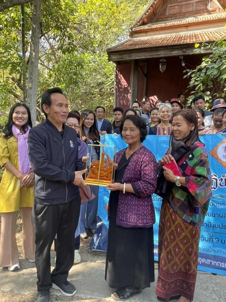 DIPROM Center 7 เดินหน้าพัฒนาผลิตภัณฑ์ชุมชน จัดอบรมเชิงปฏิบัติการ “เติมพลังความคิดสร้างสรรค์ชุมชนยุคใหม่” เสริมศักยภาพผู้ประกอบการท้องถิ่น