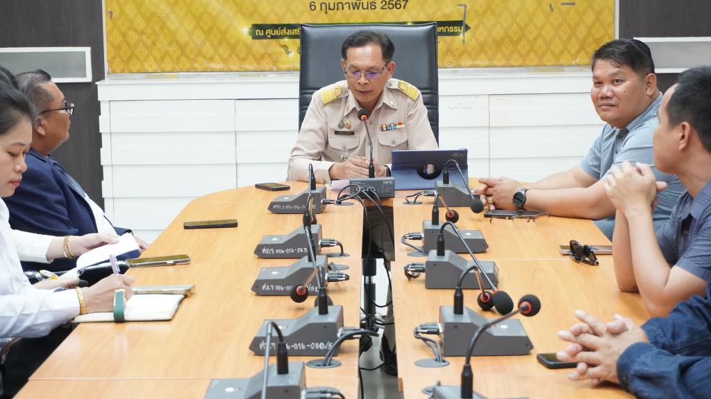 DIPROM Center 7 ให้การต้อนรับคณะศึกษาดูงานจาก สปป.ลาว และสำนักงานพาณิชย์จังหวัดอุบลราชธานี