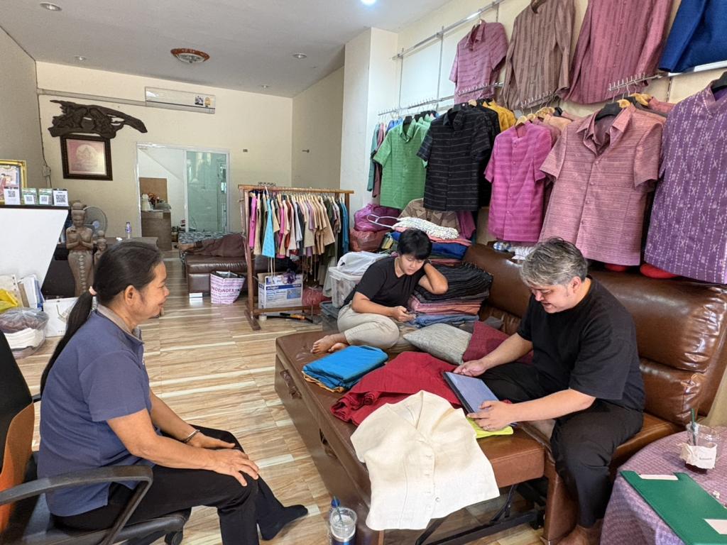 DIPROM Center 7 ลงพื้นที่ติดตามการดำเนินงานกิจกรรมต่อยอดธุรกิจ พัฒนาผลิตภัณฑ์ชุมชนยุคใหม่ จังหวัดอุบลราชธานี