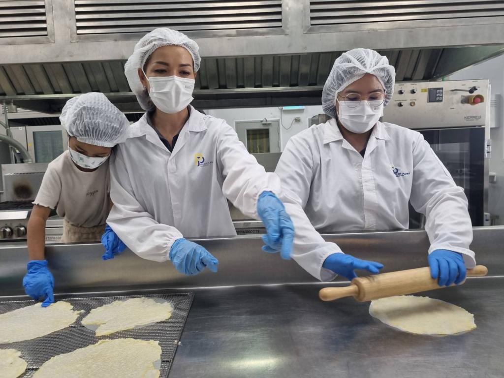 DIPROM Center 7 ลงพื้นที่โรงงานต้นแบบ (Pilot plant)  มหาวิทยาลัยอุบลราชธานี ติดตามโครงการ FoodLink Next ยกระดับอาหารแปรรูปเชื่อมเศรษฐกิจอนาคต