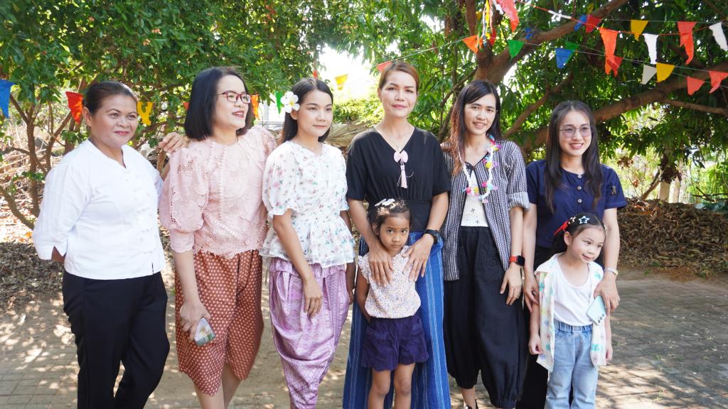 ดีพร้อมเซนเตอร์ 7 สืบสานประเพณีไทย เสริมสิริมงคลต้อนรับปีใหม่ไทย ณ จังหวัดอุบลราชธานี