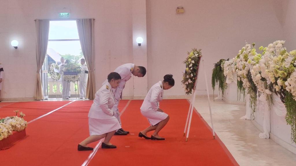 DIPROM Center 7 ร่วมพิธีวางพวงมาลาถวายราชสักการะ เนื่องในวันพระบาทสมเด็จพระปกเกล้าเจ้าอยู่หัว ประจำปี พ.ศ. 2569