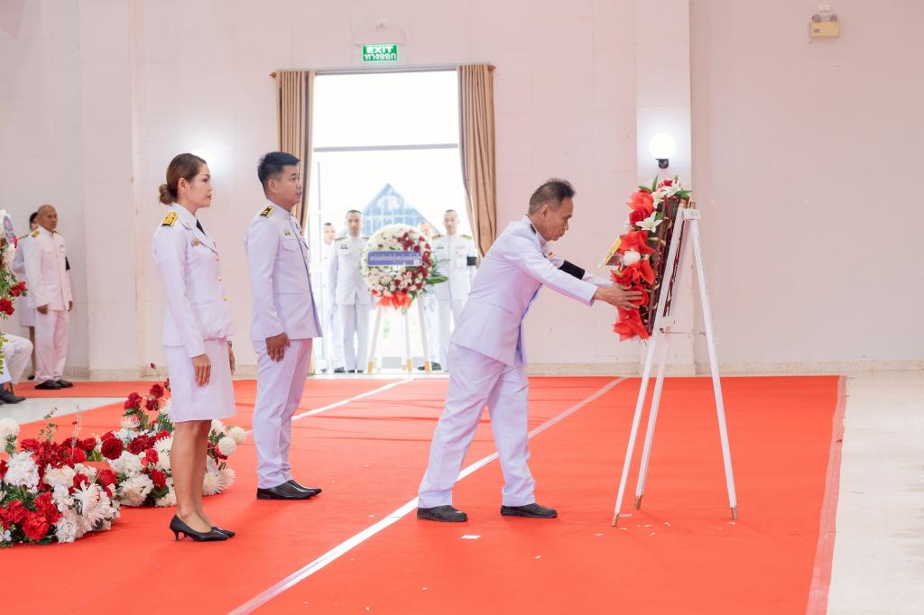 DIPROM Center 7 ร่วมน้อมรำลึกในพระมหากรุณาธิคุณ ร่วมพิธีวางพวงมาลาถวายราชสักการะ เนื่องในวันคล้ายวันสวรรคตพระบาทสมเด็จพระปรเมนทรมหาอานันทมหิดล พระอัฐมรามาธิบดินทร (รัชกาลที่  ประจำปี 2569