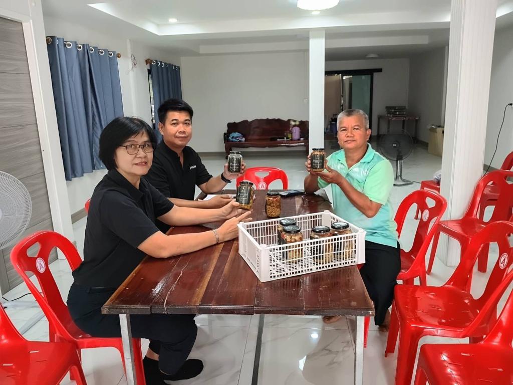 DIPROM Center7 ลงพื้นที่ติดตามและยกระดับผู้ประกอบการ สู่การพัฒนาธุรกิจและผลิตภัณฑ์แห่งอนาคต (Future Food) เพิ่มขีดความสามารถการแข่งขันอย่างยั่งยืน