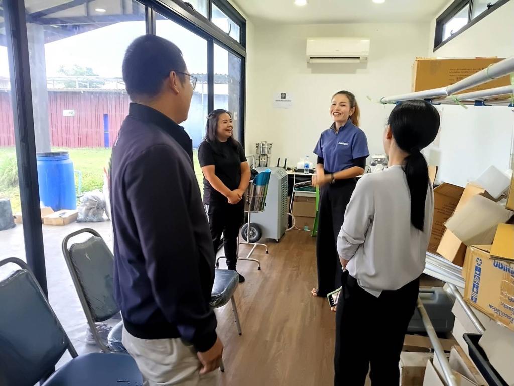 DIPROM Center 7 ติดตามผลการดำเนินงาน กิจกรรมการยกระดับผ้าถิ่นไทยด้วยดีไซน์ร่วมสมัย (Modern Thai Fabrics) และ กิจกรรมการเสริมความแข็งแกร่ง SMEs (ReBoost) จังหวัดศรีสะเกษ