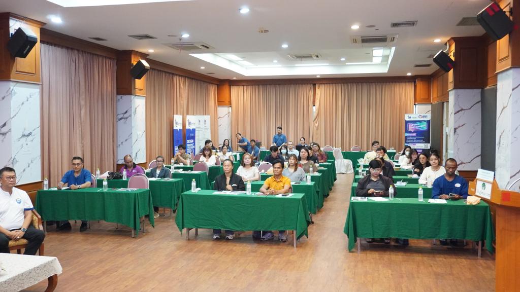 DIPROM Center 7 จัดกิจกรรมฝึกอบรมเชิงปฏิบัติการ “Speak & Shine” เสริมบุคลิกภาพและทักษะการสื่อสาร ยกระดับผู้ประกอบการสู่มืออาชีพ