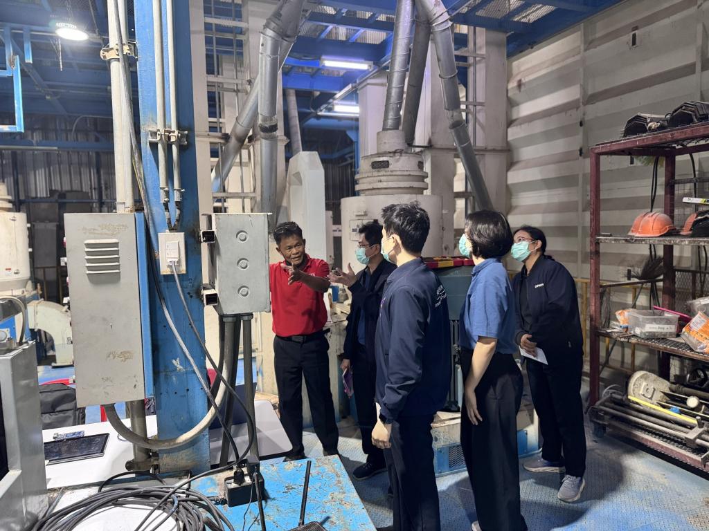 DIPROM Center 7 ลงพื้นที่ติดตามการยกระดับสถานประกอบการด้วยเทคโนโลยีหุ่นยนต์ ระบบอัตโนมัติ และดิจิทัล