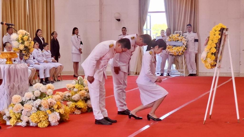 DIPROM Center 7 ร่วมพิธีวางพวงมาลาถวายราชสักการะ เนื่องในวันคล้ายวันสวรรคต พระบาทสมเด็จพระจอมเกล้าเจ้าอยู่หัว