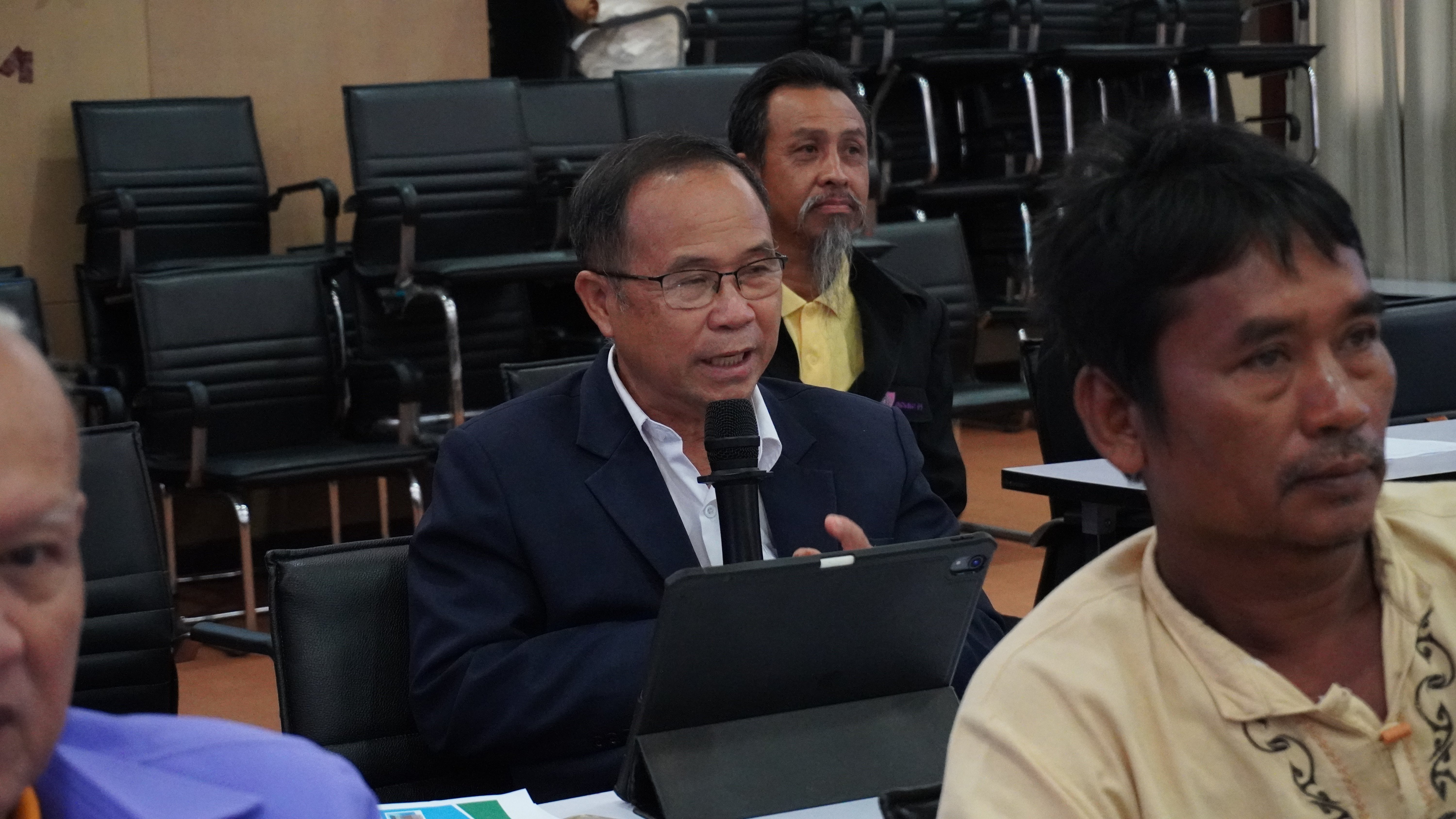  " นางละเอียด มธุรส " ผู้อำนวยการศูนย์ส่งเสริมอุตสาหกรรมภาคที่ 7 กรมส่งเสริมอุตสาหกรรม เข้าร่วมเสวนาหัวข้อ "แนวทางการสร้างความร่วมมือ การส่งเสริมและสนับสนุนเพิ่มมูลค่าเศษวัสดุเหลือทิ้งทางการเกษตรในพื้นที่ด้วยโมเดลเศรษฐกิจใหม่ BCG modelที่มั่นคงและยั่งยืน 