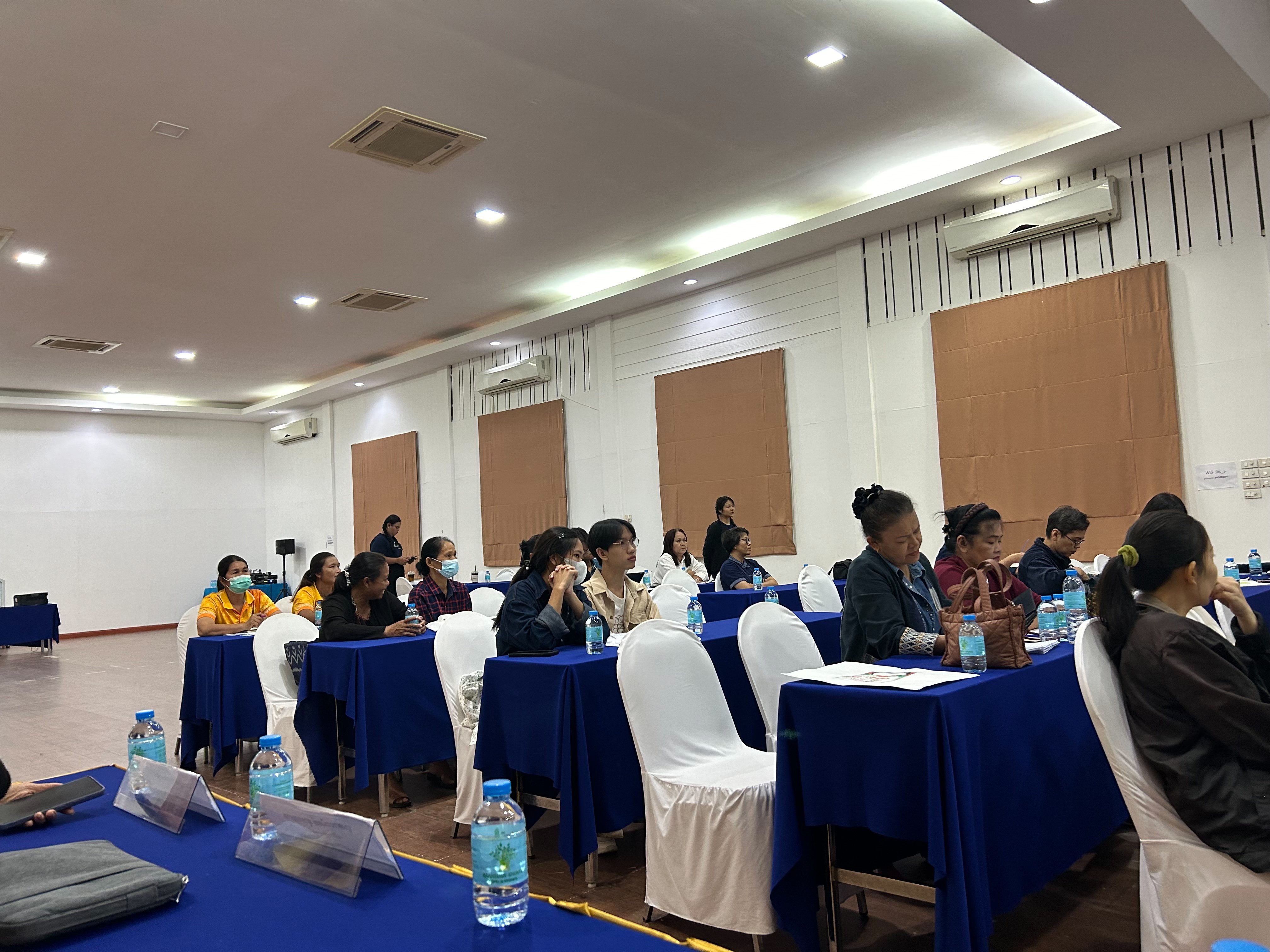  "DIPROM Center 7"  ร่วมพิจารณา แนวคิดร่างต้นแบบผลิตภัณฑ์(Draft Prototype)  พร้อมแผนธุรกิจ และ คัดเลือกต้นแบบผลิตภัณฑ์เพื่อเข้าสู่การยกระดับ กลุ่มเป้าหมาย ตามโครงการ แปรรูปสินค้าเกษตรอุตสาหกรรม  1 จังหวัด 1 ชุมชน(One Province One Agro-Industrial Community