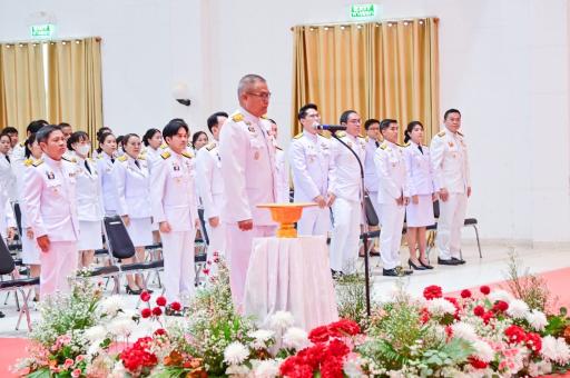 DIPROM Center  7 ร่วมพิธีวางพวงมาลาและถวายราชสดุดี เนื่องใน “วันที่ระลึกคล้ายวันสวรรคต พระบาทสมเด็จพระปรเมนทรมหาอานันทมหิดล พระอัฐมรามาธิบดินทร”